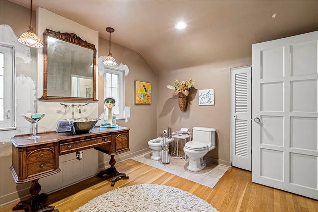 1912 Mount Royal Blvd, Shaler, PA 15116