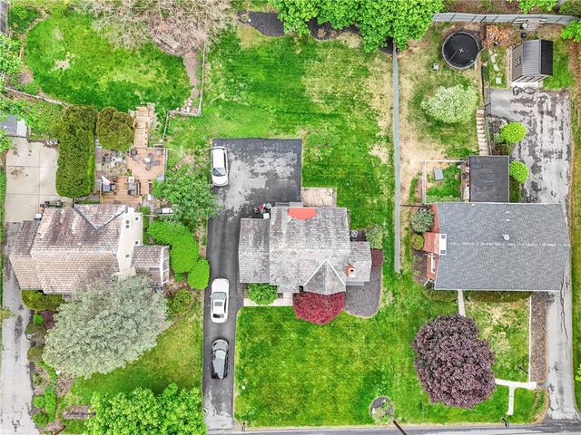 1912 Mount Royal Blvd, Shaler, PA 15116
