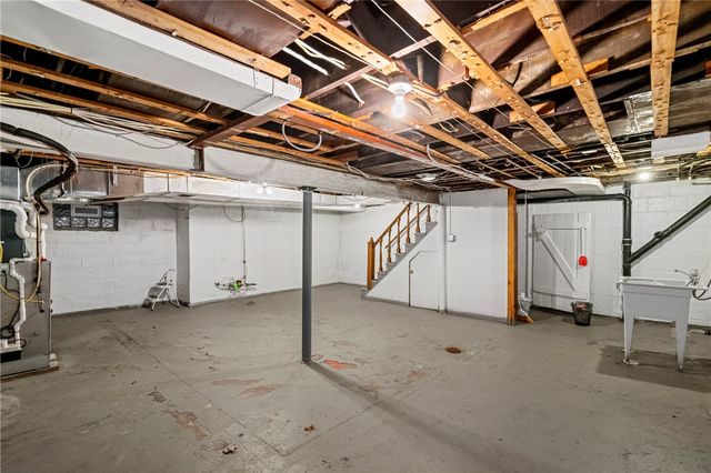 1912 Mount Royal Blvd, Shaler, PA 15116