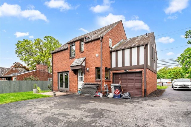 1912 Mount Royal Blvd, Shaler, PA 15116
