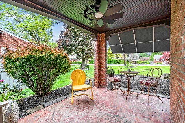 1912 Mount Royal Blvd, Shaler, PA 15116