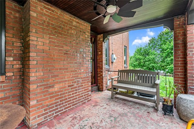 1912 Mount Royal Blvd, Shaler, PA 15116