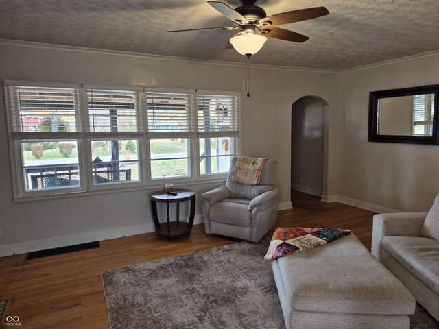 200 N Clay Street, Edinburgh, IN 46124