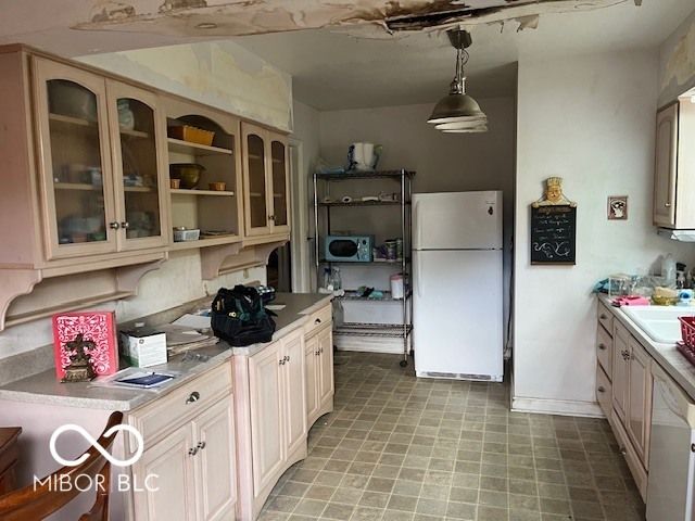 951 E Southern Avenue, Indianapolis, IN 46203