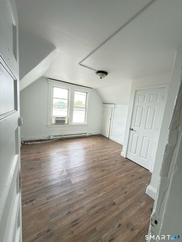 10 Beatrice Street 3, Bridgeport, CT 06607