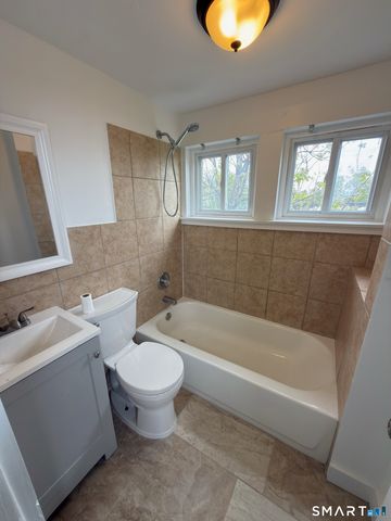 10 Beatrice Street 3, Bridgeport, CT 06607