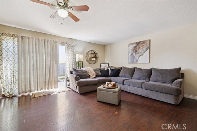 2010 Camino Del Sol, Oxnard, CA 93030