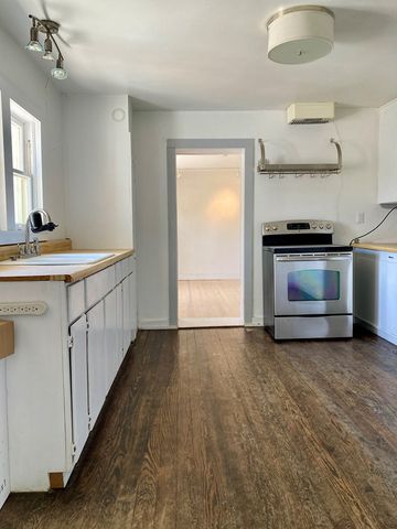 1105 W San Antonio St, Marfa, TX 79843