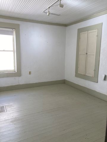 1105 W San Antonio St, Marfa, TX 79843