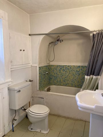 1105 W San Antonio St, Marfa, TX 79843