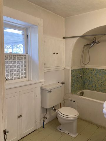 1105 W San Antonio St, Marfa, TX 79843