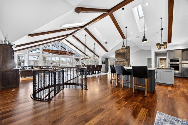 9 Woodview Drive, Lake St Louis, MO 63367