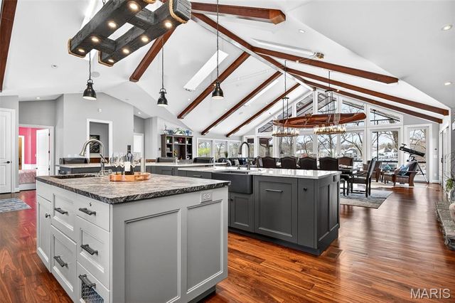 9 Woodview Drive, Lake St Louis, MO 63367