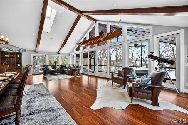 9 Woodview Drive, Lake St Louis, MO 63367