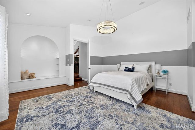 9 Woodview Drive, Lake St Louis, MO 63367