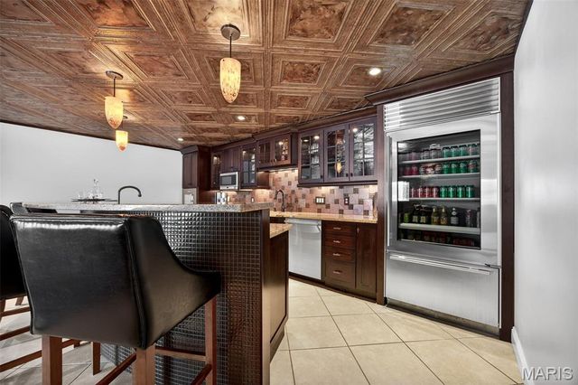 9 Woodview Drive, Lake St Louis, MO 63367