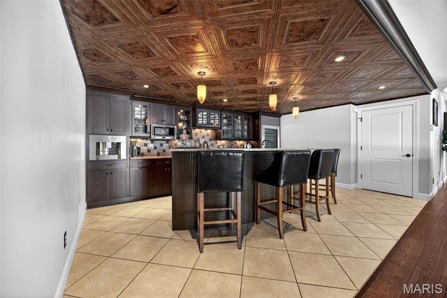 9 Woodview Drive, Lake St Louis, MO 63367