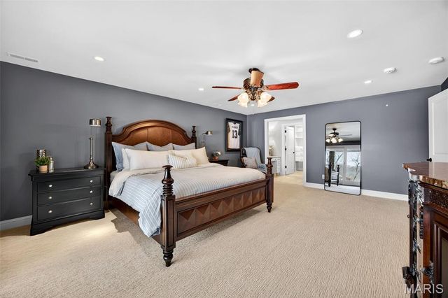 9 Woodview Drive, Lake St Louis, MO 63367