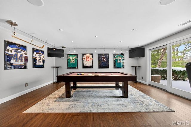 9 Woodview Drive, Lake St Louis, MO 63367