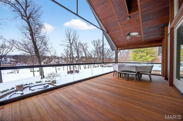 9 Woodview Drive, Lake St Louis, MO 63367