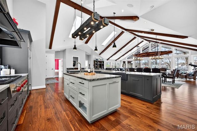 9 Woodview Drive, Lake St Louis, MO 63367