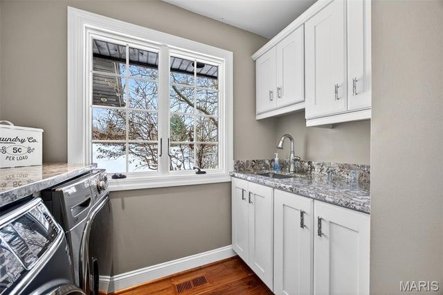 9 Woodview Drive, Lake St Louis, MO 63367