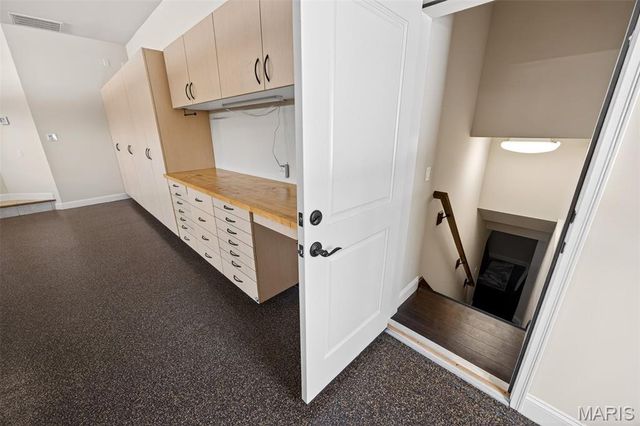 9 Woodview Drive, Lake St Louis, MO 63367