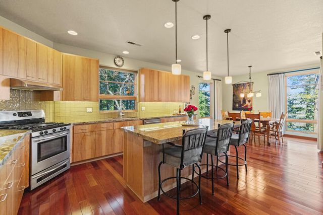 11421 Kestrel Road, Klamath Falls, OR 97601