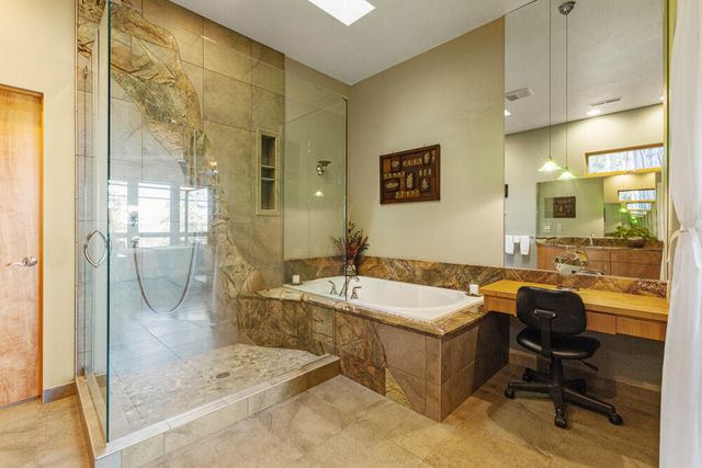 11421 Kestrel Road, Klamath Falls, OR 97601