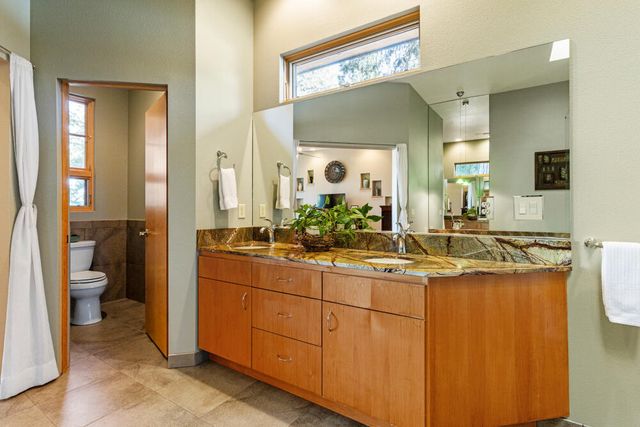 11421 Kestrel Road, Klamath Falls, OR 97601