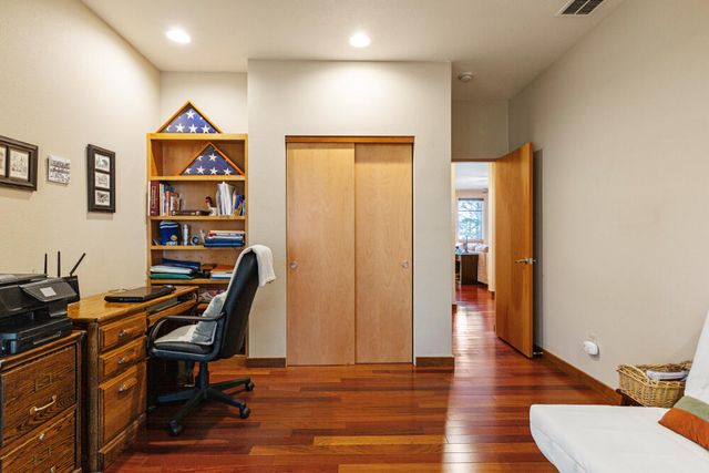 11421 Kestrel Road, Klamath Falls, OR 97601