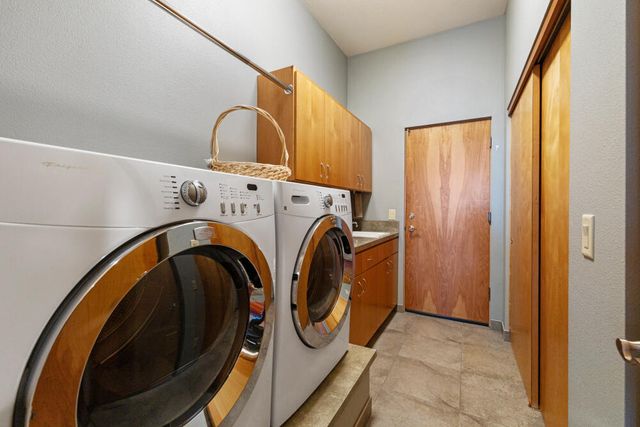 11421 Kestrel Road, Klamath Falls, OR 97601