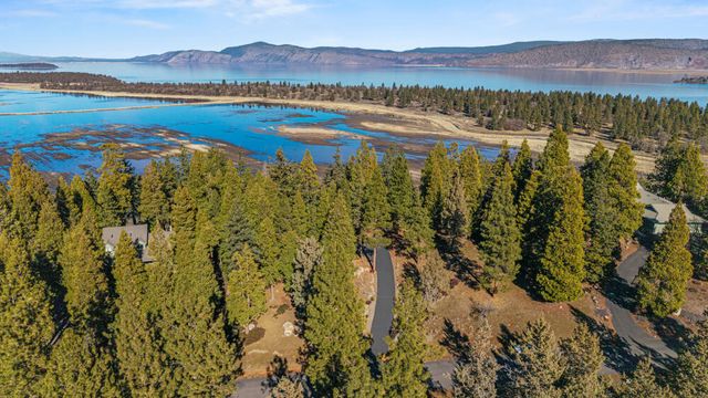 11421 Kestrel Road, Klamath Falls, OR 97601