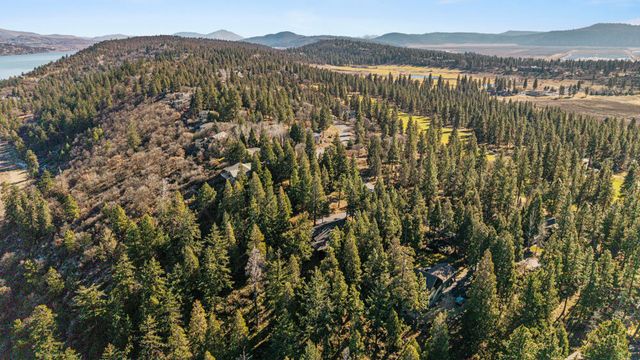 11421 Kestrel Road, Klamath Falls, OR 97601