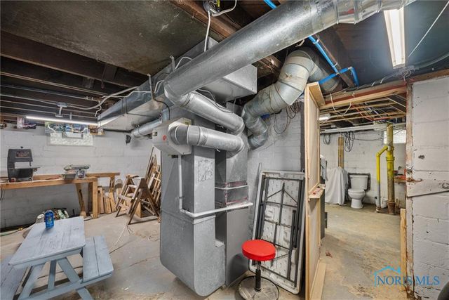 2033 Crosswell Place, Toledo, OH 43607