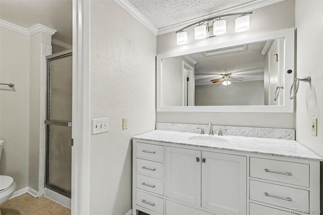 4386 S Blackhawk Way, Aurora, CO 80015