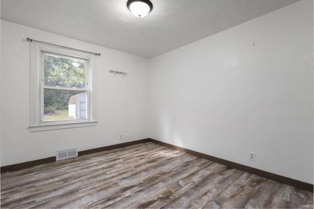 13964 State Road 23, Granger, IN 46530