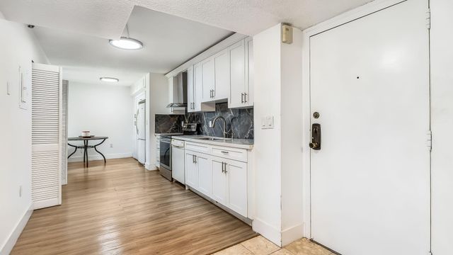 900 NE 195TH Street 217, Miami, FL 33179