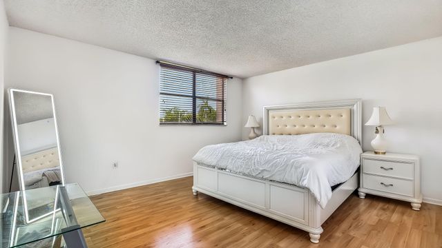 900 NE 195TH Street 217, Miami, FL 33179