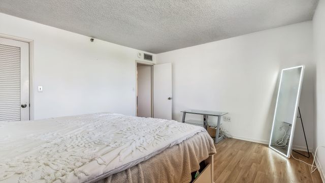 900 NE 195TH Street 217, Miami, FL 33179