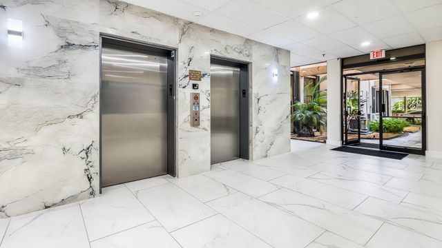 900 NE 195TH Street 217, Miami, FL 33179