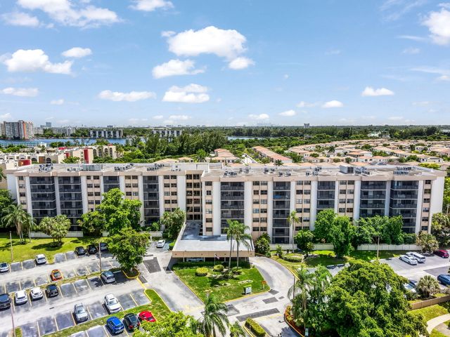 900 NE 195TH Street 217, Miami, FL 33179