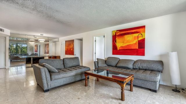 900 NE 195TH Street 217, Miami, FL 33179