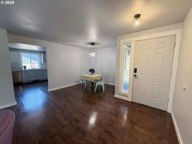 2129 DAHLIA St, Woodland, WA 98674