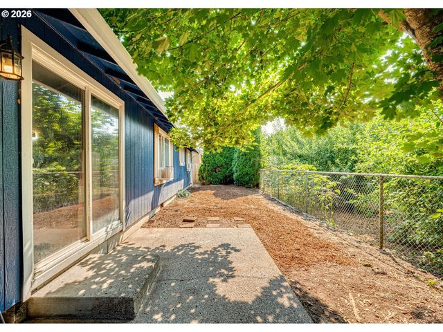 2129 DAHLIA St, Woodland, WA 98674