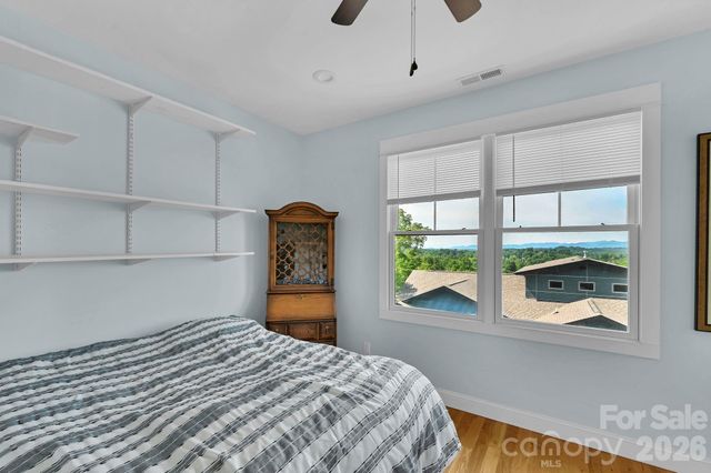 406 Kessler Place, Asheville, NC 28804