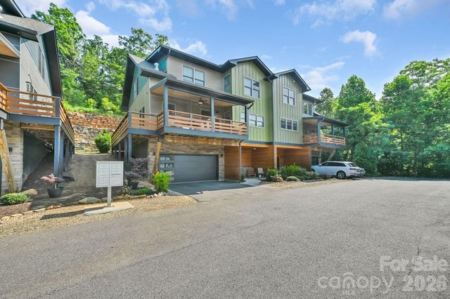 406 Kessler Place, Asheville, NC 28804
