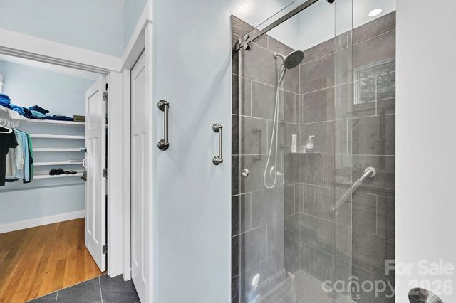 406 Kessler Place, Asheville, NC 28804