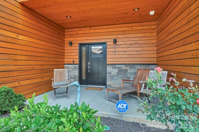 406 Kessler Place, Asheville, NC 28804