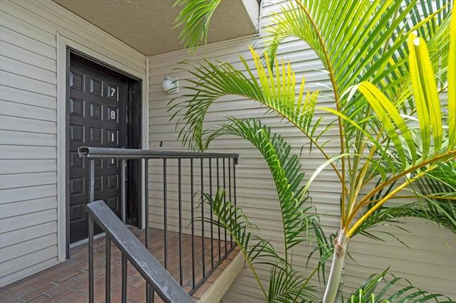 7811 NIAGARA AVENUE 2125, Tampa, FL 33617